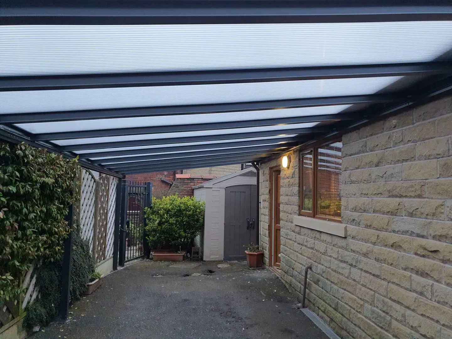 Aluminium Canopy Corner Joinery Detail